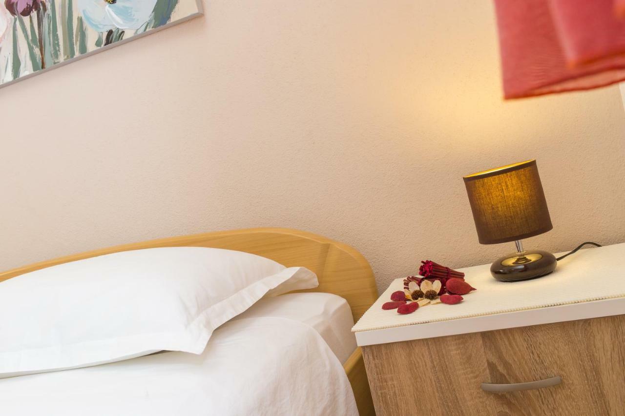 Guest House Pelja Plano Luaran gambar
