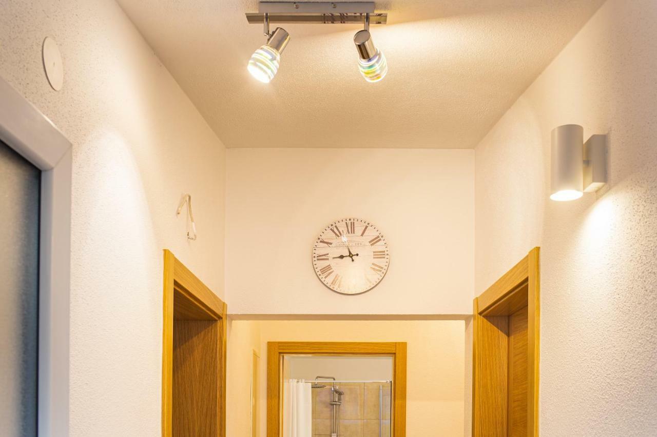 Guest House Pelja Plano Luaran gambar