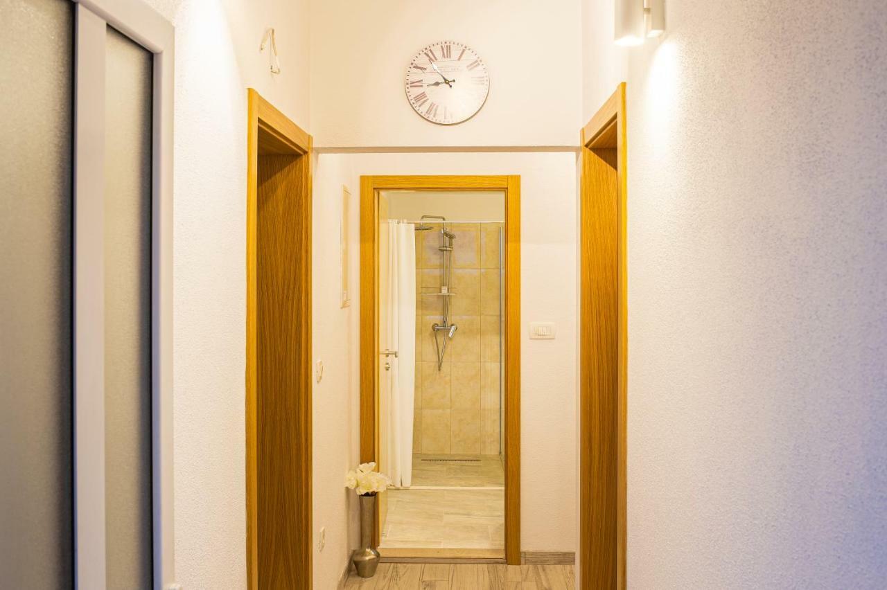 Guest House Pelja Plano Luaran gambar